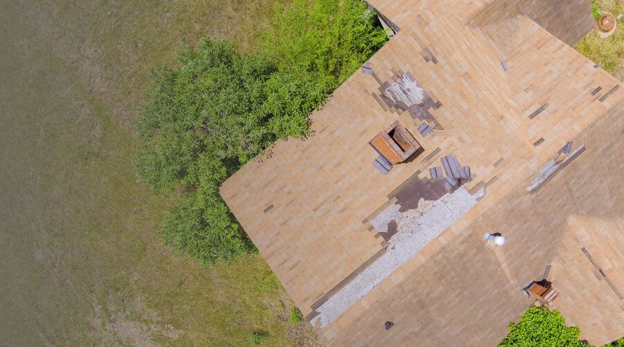 Why choose water damage restoration service for commercial flood cleanup in Wayland